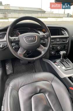 Седан Audi A4 2012 в 