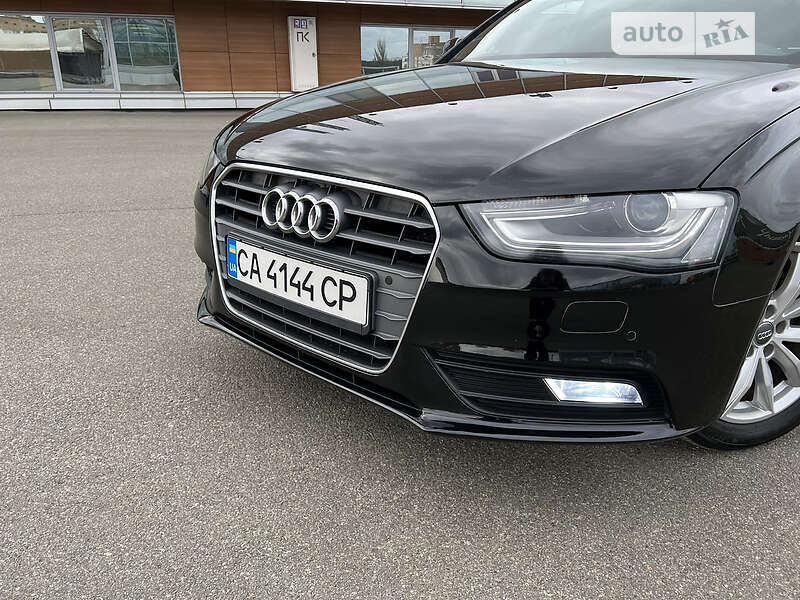 Универсал Audi A4 2014 в Киеве