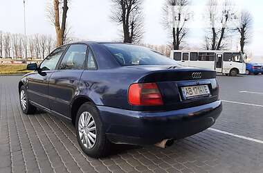 Седан Audi A4 1997 в Виннице