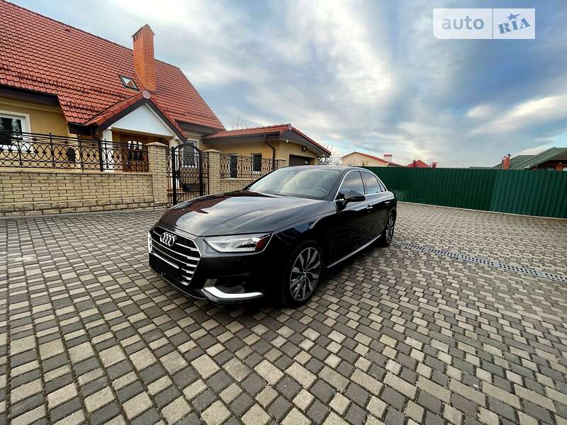 Седан Audi A4 2019 в Хмельницькому