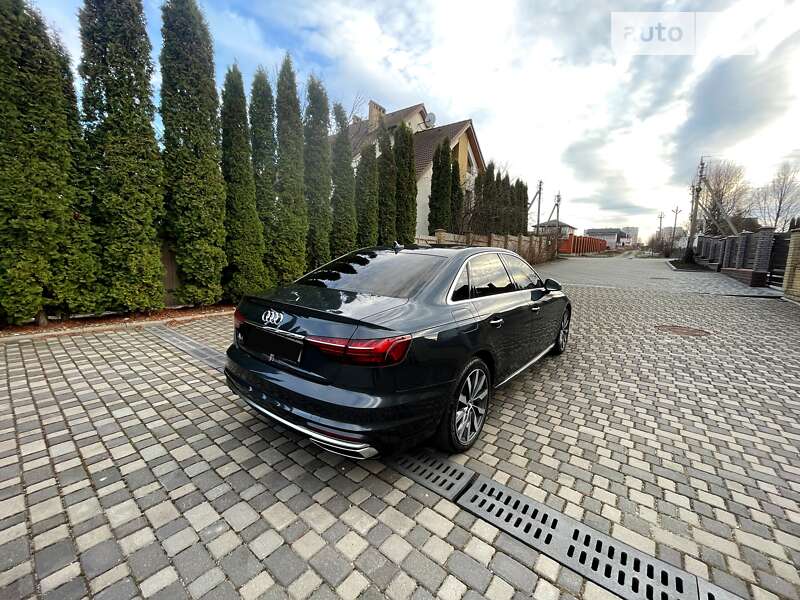 Седан Audi A4 2019 в Хмельницькому