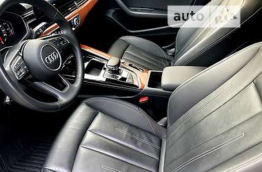 Седан Audi A4 2019 в 