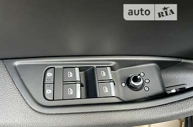 Седан Audi A4 2019 в 