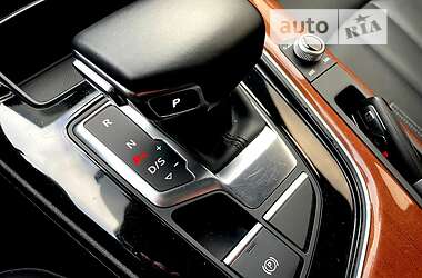 Седан Audi A4 2019 в 