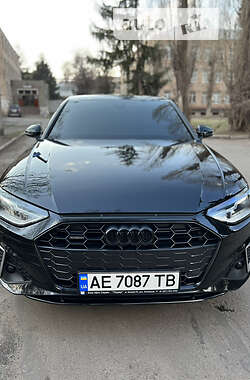 Седан Audi A4 2020 в Кривом Роге