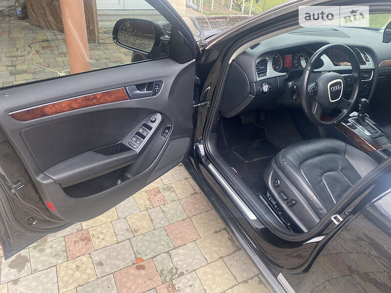 Седан Audi A4 2011 в Богородчанах