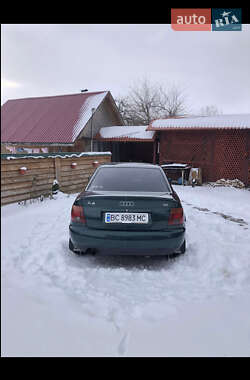Седан Audi A4 1995 в Львове