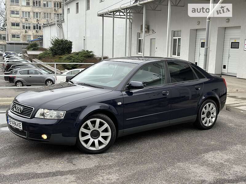 Седан Audi A4 2003 в 