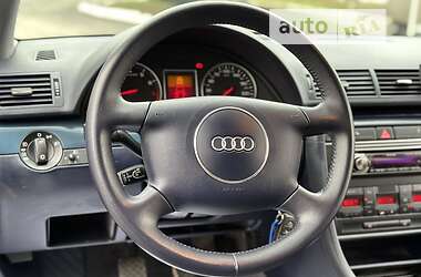 Седан Audi A4 2003 в 