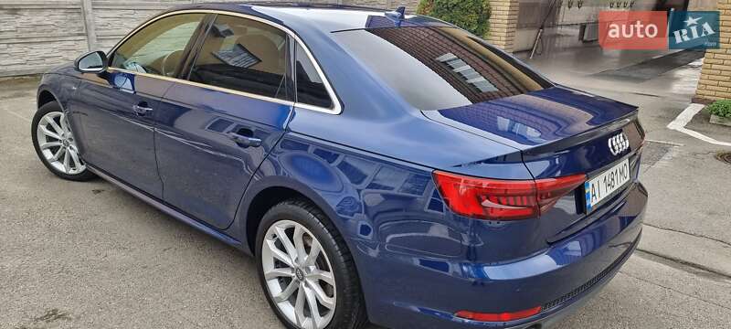 Седан Audi A4 2016 в Киеве