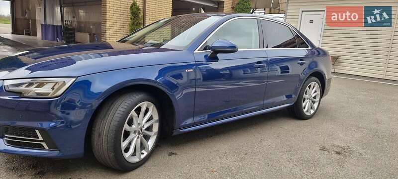 Седан Audi A4 2016 в Киеве