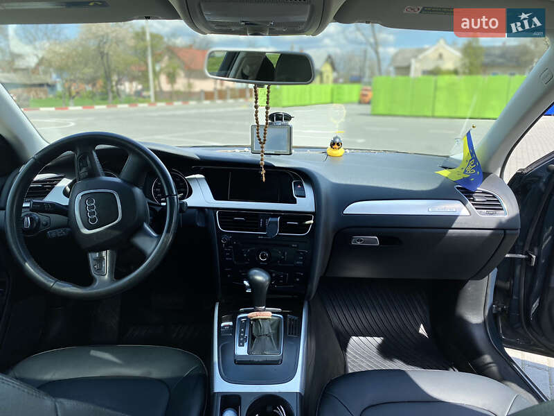Седан Audi A4 2009 в Коломые