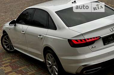 Седан Audi A4 2021 в Одессе