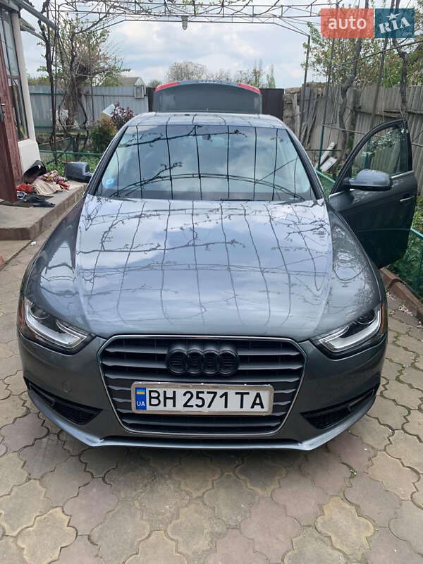Audi A4 2012