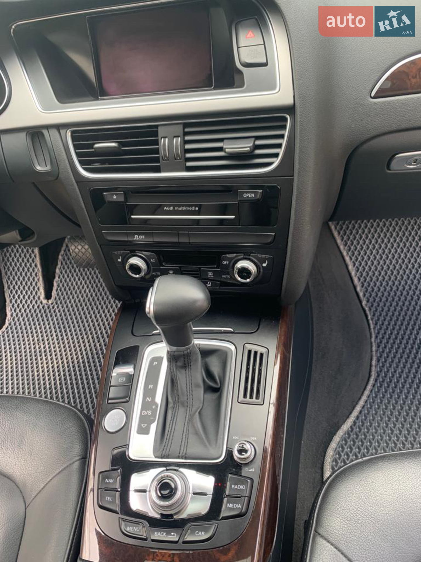 2012 Audi A4 - мініатюра 18