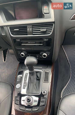 Седан Audi A4 2012 в 