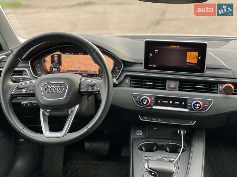 Универсал Audi A4 2019 в Житомире
