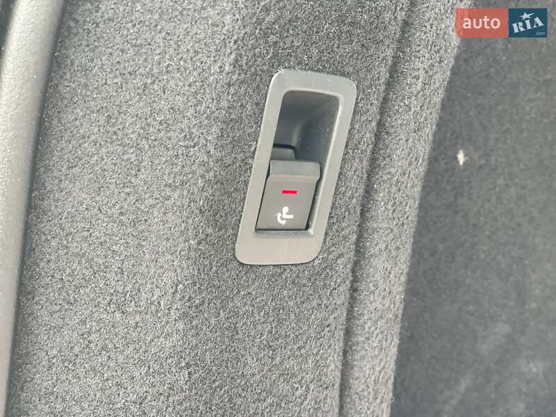 Универсал Audi A4 2019 в Житомире