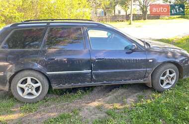 Седан Audi A4 2001 в Покровском