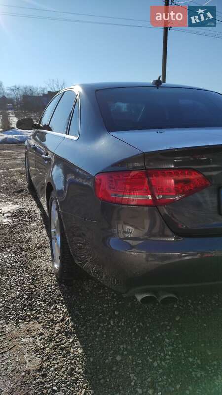 Седан Audi A4 2010 в Черновцах