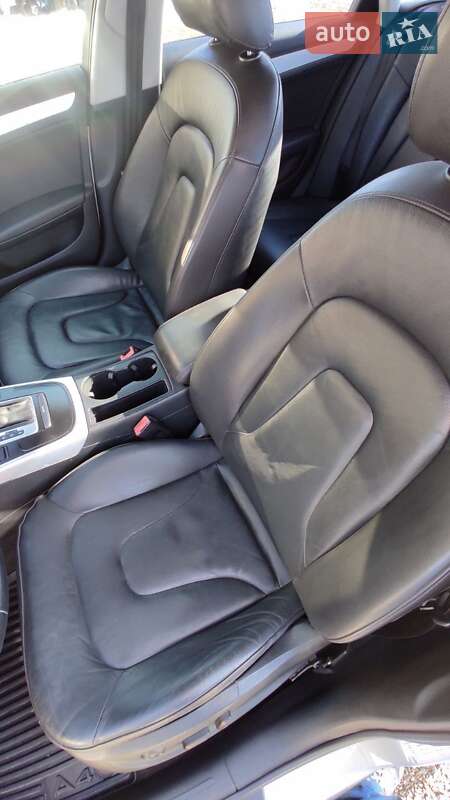 Седан Audi A4 2010 в Черновцах