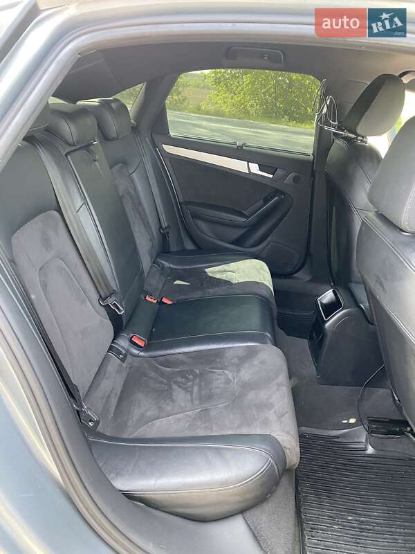 Седан Audi A4 2010 в Виннице