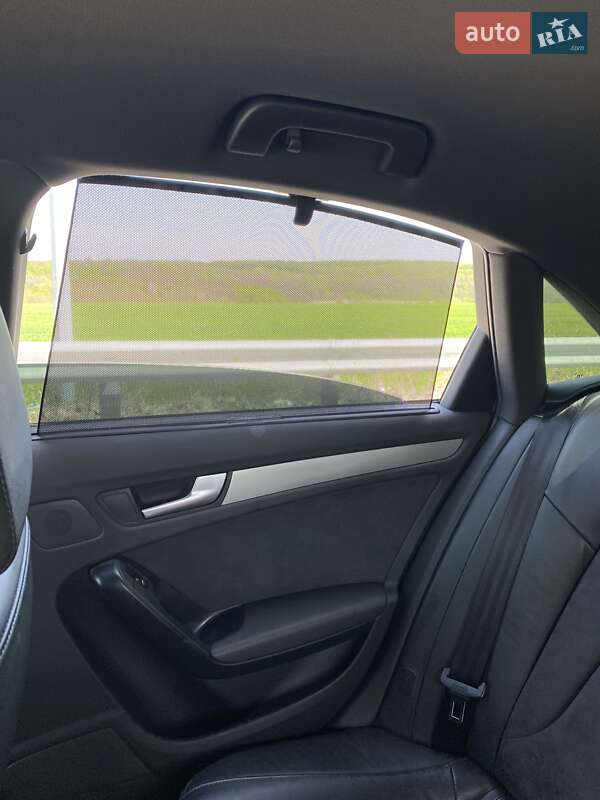 Седан Audi A4 2010 в Виннице