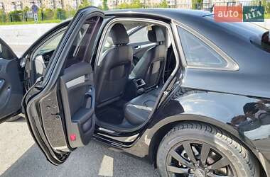 Седан Audi A4 2013 в 
