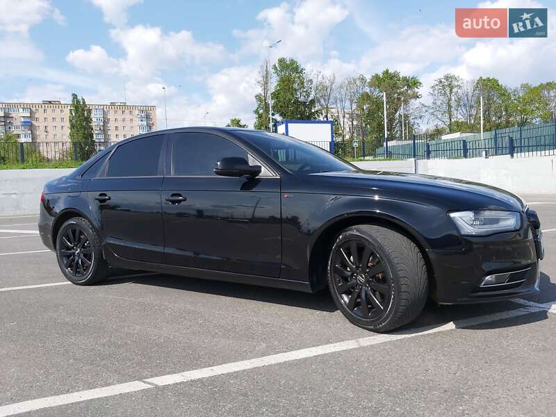 Седан Audi A4 2013 в Полтаве