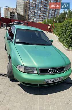 Седан Audi A4 1997 в Одессе