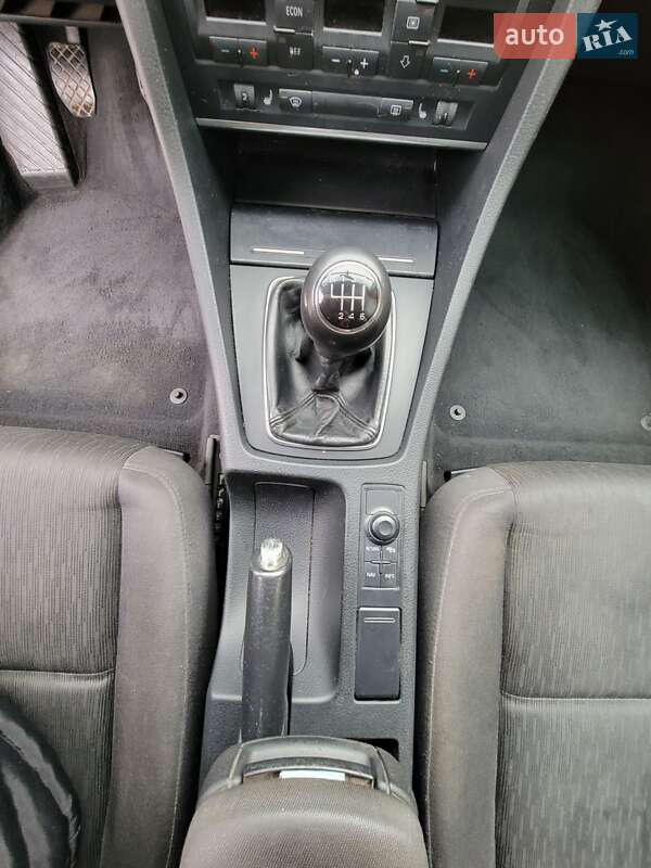 Универсал Audi A4 2005 в Виноградове