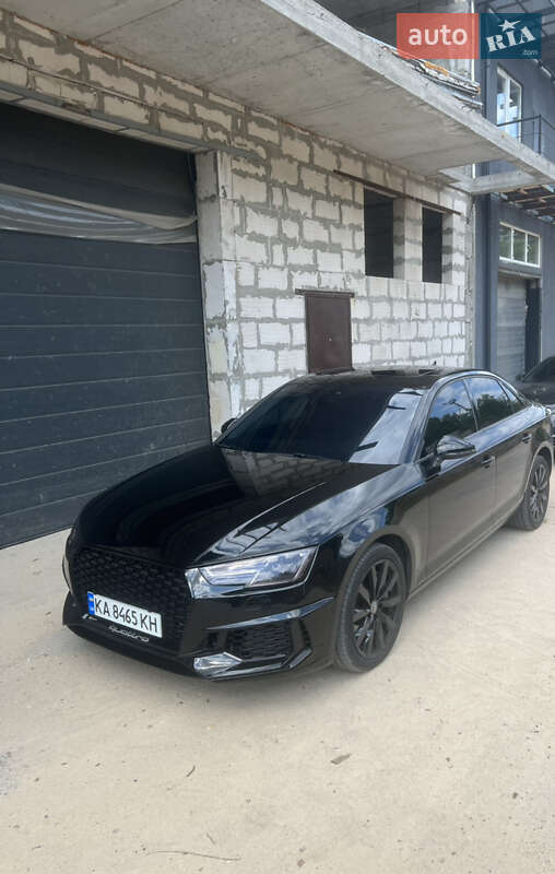 Седан Audi A4 2016 в Киеве