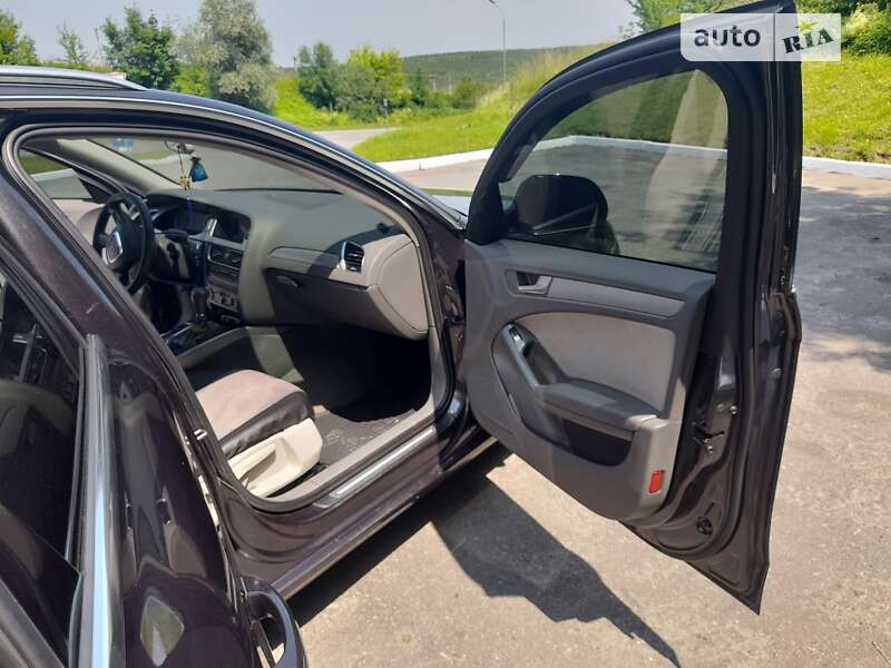 Универсал Audi A4 2008 в Мостиске