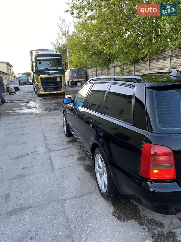 Универсал Audi A4 1998 в Виннице