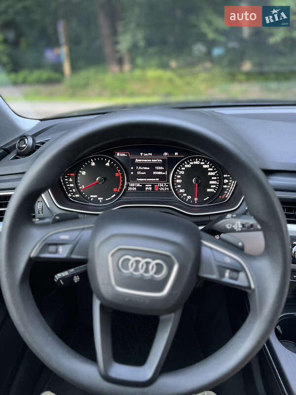 Универсал Audi A4 2018 в Львове