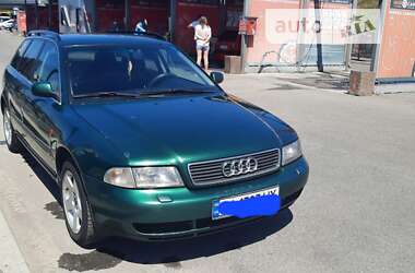 Универсал Audi A4 1996 в Олевске