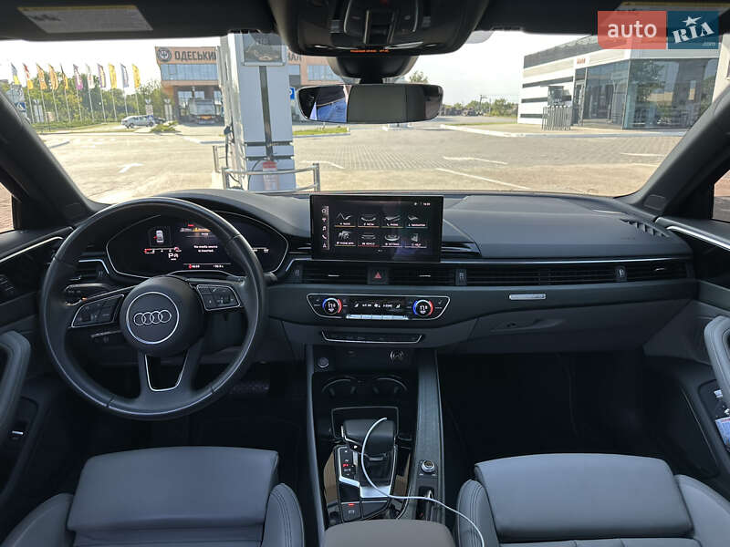 Седан Audi A4 2020 в Одессе