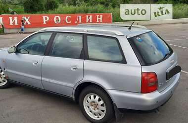 Универсал Audi A4 1999 в Киеве