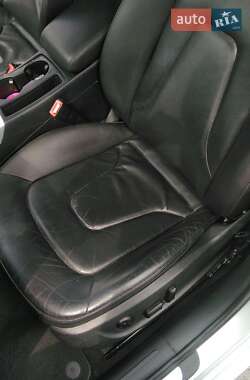 Седан Audi A4 2010 в Львове