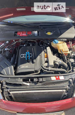 Седан Audi A4 2003 в Овидиополе