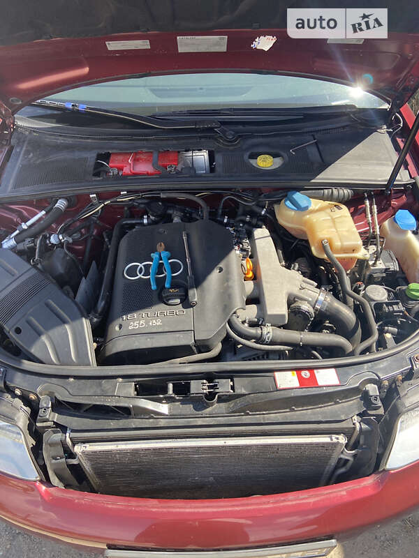 Седан Audi A4 2003 в Овидиополе