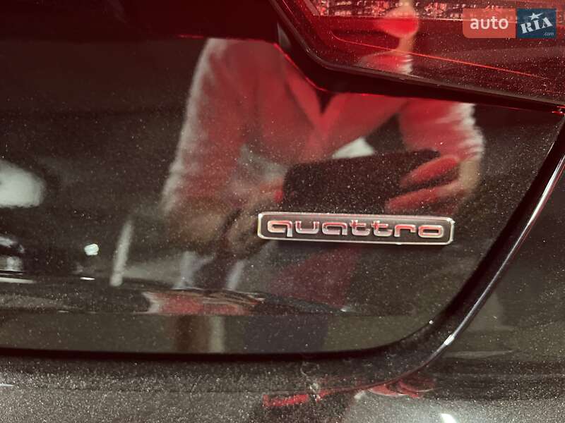 Седан Audi A4 2022 в Києві