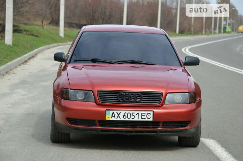 Седан Audi A4 1995 в Луцке фото 2 Седан Audi A4 1995 в Луцке