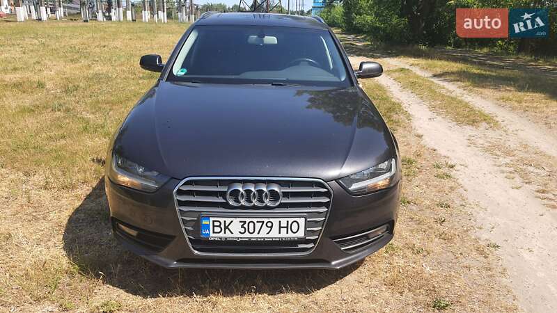 Универсал Audi A4 2012 в Сарнах