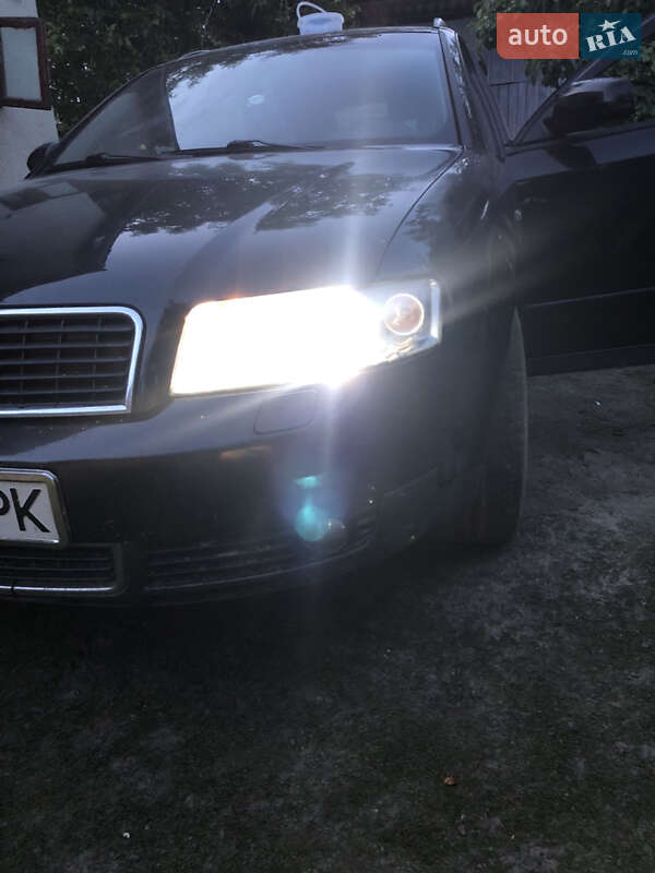 Универсал Audi A4 2003 в Львове