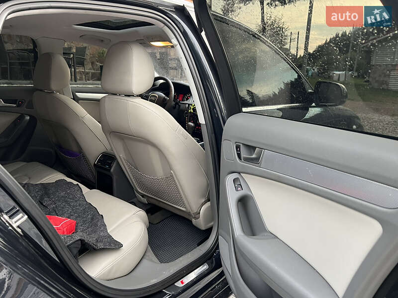 Седан Audi A4 2012 в Яремчі