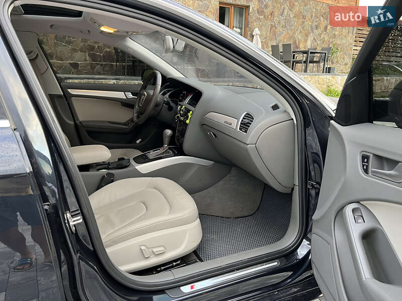 Седан Audi A4 2012 в Яремчі