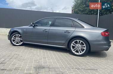 Седан Audi A4 2015 в 