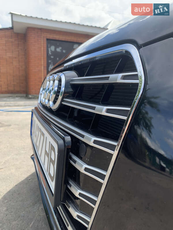 Седан Audi A4 2012 в Гайвороне