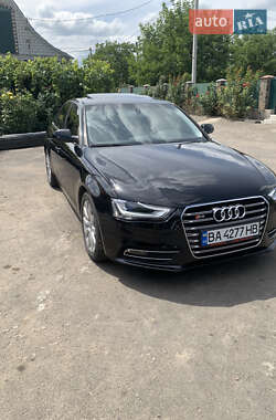 Седан Audi A4 2012 в Гайвороне